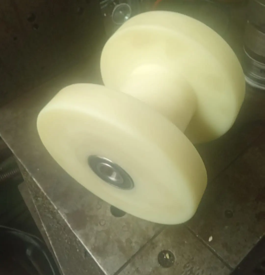 Polea de nylamid con balero
